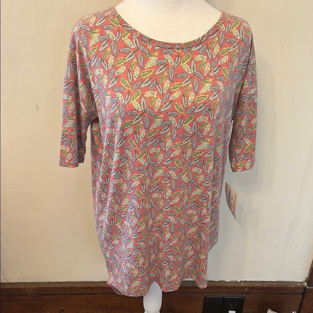 LuLaRoe Colorful Graphic Short Sleeve Relaxed Tee Size XXS New